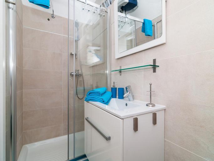 Bathroom 3, Apartments Carmen amp Tosca -Studio with Patio, Dubrovnik