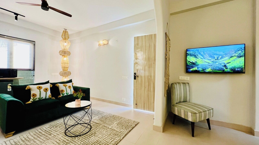 Living area 4, Shree Hotel and Banquets Gurgaon, Gurgaon