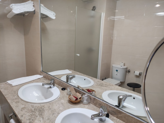 Bathroom 3, EBORA, Toledo
