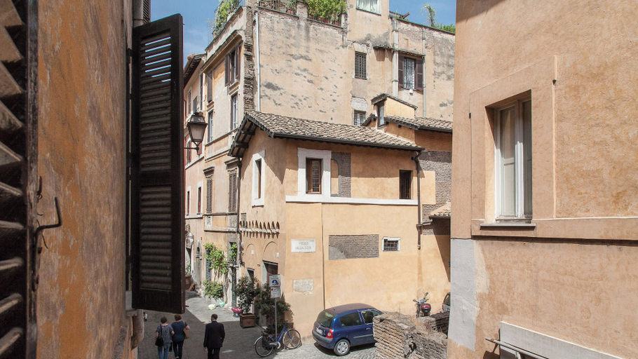 Exterior & Views, Rental in Rome Lungaretta Apartment, Roma