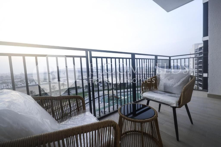 Property grounds 2, Bloomfields Fantastic 2br In Water, Yas Island