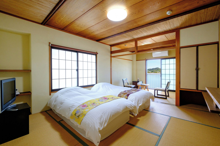 Room 2, Rokumeikan, Yurihama