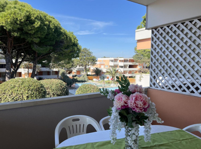 Others 5, Flat with terrace overlooking the pool, Venezia