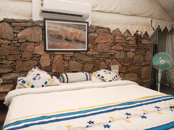 Bedroom, Bagheera Bagh Jawai, Pali