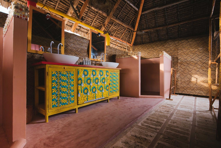 Others 5, Kizingo Lamu, Lamu West