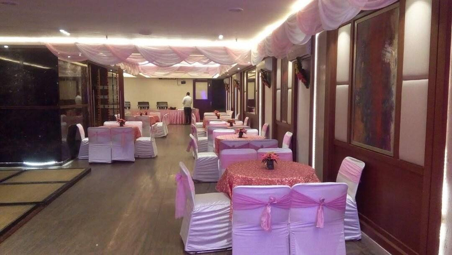 Food & Drinks 5, HOTEL SHHAURYA, Delhi