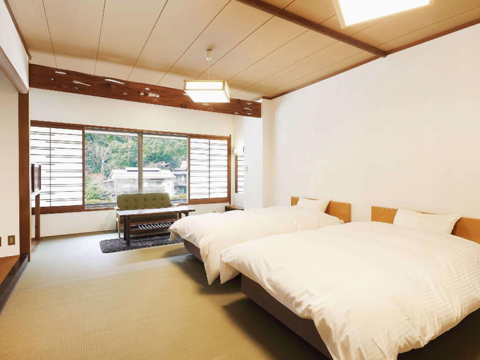 Bedroom 4, Yubara Kokusai Kanko Hotel Kikunoyu, Maniwa