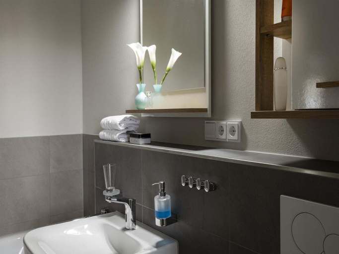Bathroom 3, Exclusives Appartement auf Fehmarn, Ostholstein