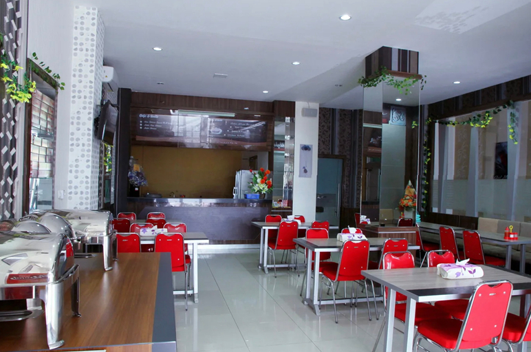 Others 5, Hotel Rfour, Palu