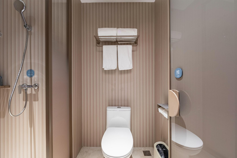 Bathroom 4, Hanting Hotel Shanghai Hongqiao Railway Station Huqingping Highway, Shanghai