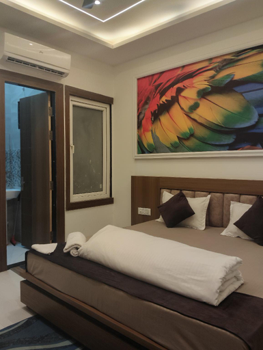 Bedroom 2, Shri Ramya Dhm, Mathura