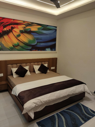 Bedroom 4, Shri Ramya Dhm, Mathura