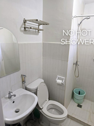 Bathroom, Mesaverte Studio by FB Suites, Cagayan de Oro City