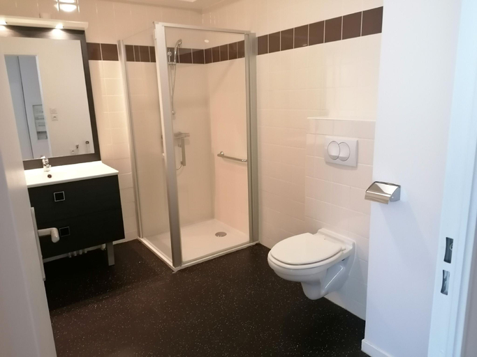 Bathroom 4, Appart-hotel Terres de France Rouen Flaubert, Seine-Maritime