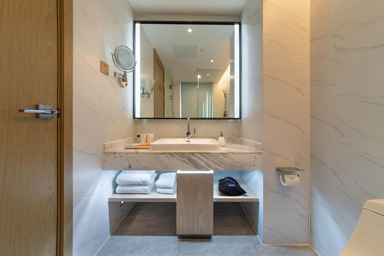 Bathroom 3, Kyriad Marvelous Hotel Kunming High-tech District Wuyue Plaza, Kunming