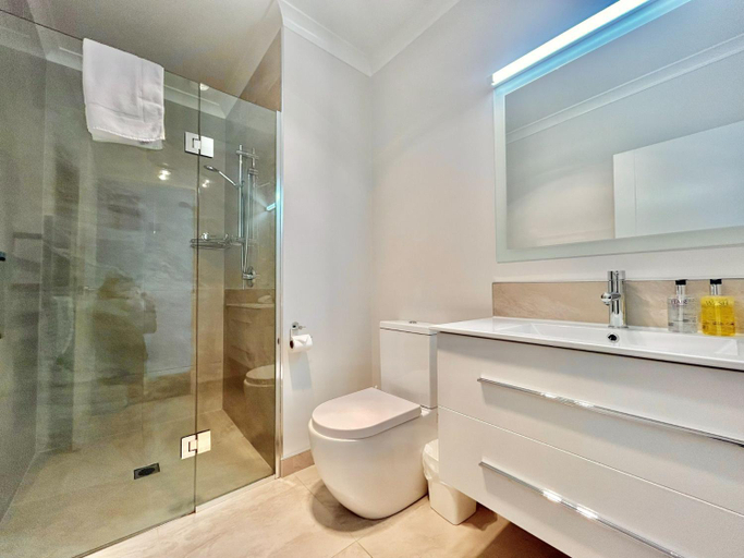 Bathroom 2, Matariki Star, Mackenzie