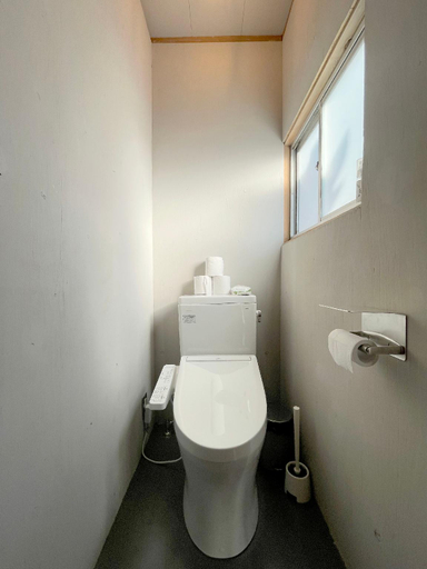 Bathroom 2, CORNER SHOP MIYOTA, Miyota