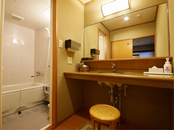 Bathroom 4, Kaike Onsen Ikoitei Kikuman, Sakaiminato