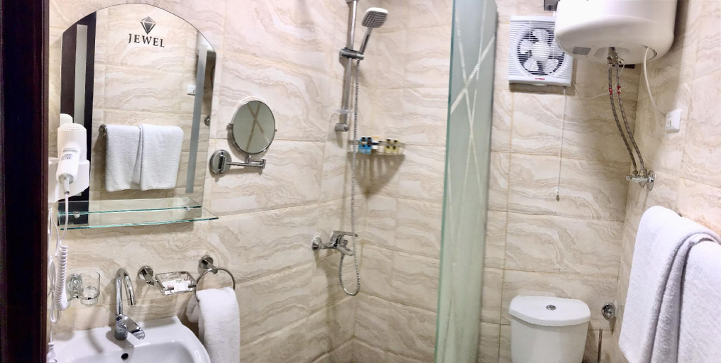 Bathroom 3, Jewel Port Said Hotel, Al-Manakh