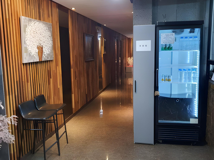Others 3, GoodTime Hotel, Gyeyang