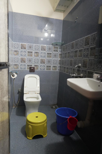 Bathroom 3, Hotel Saffron Baga, North Goa