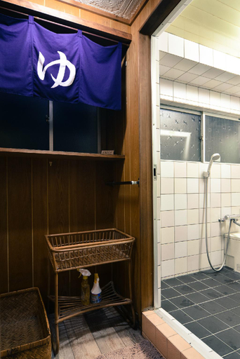Bathroom 5, Guesthouse Bokuyado - Hostel, Kyoto