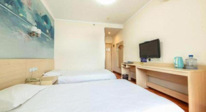 Bedroom, Super 8 Hotel Jinan Railway Station Square, Jinan