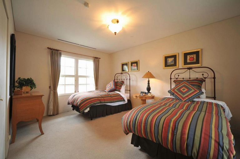Bedroom 3, Resort Forest Hills Garden, Mihara