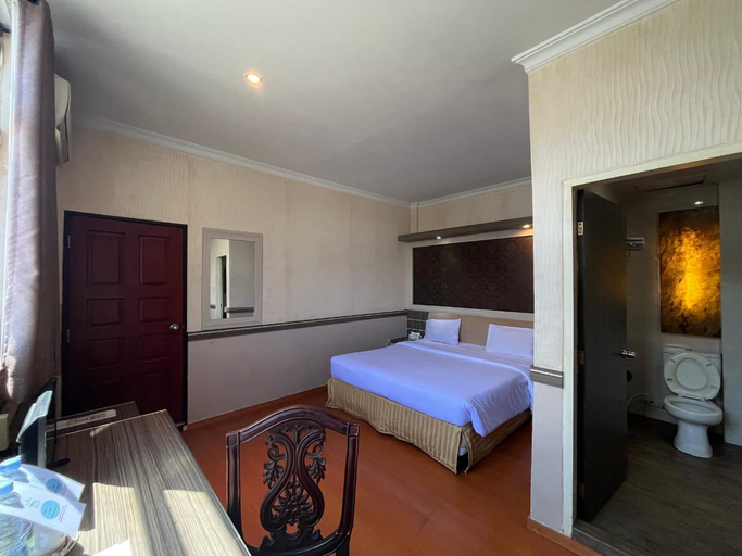 Bedroom 2, MONA PLAZA HOTEL, Pekanbaru