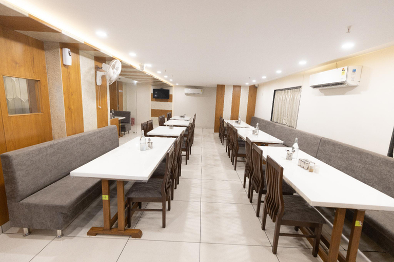 Food & Drinks, Hotel The Grand Dipak, Junagadh