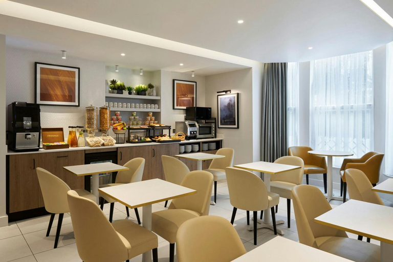 Food & Drinks 3, Kensington West Hotel, London
