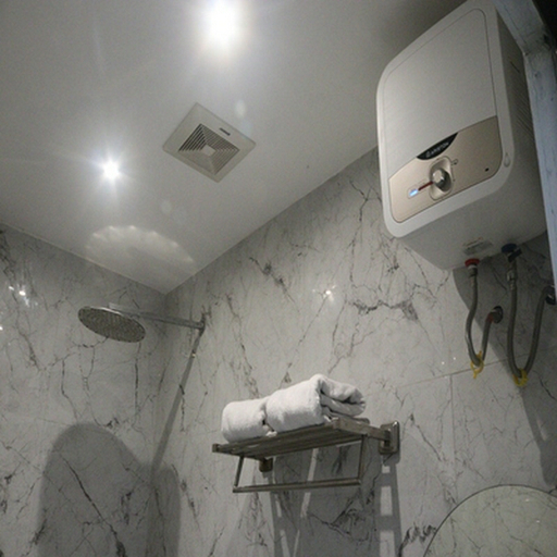 Bathroom 5, Edu Hotel Y-Skanam, Surabaya