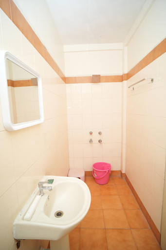 Bathroom 4, HOTEL ABHISHEK, Ahmadnagar