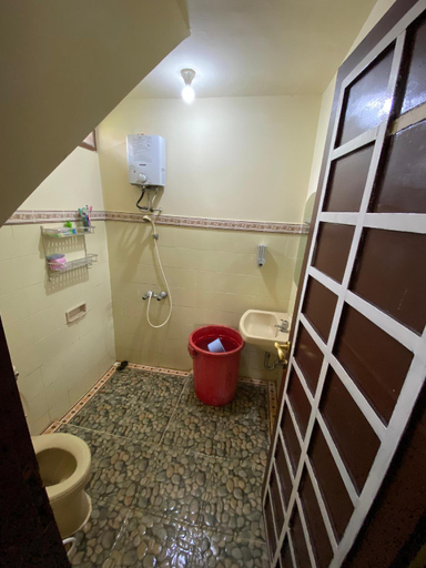Bathroom, EL Sakura Villa Kota Bunga-Puncak, Cianjur