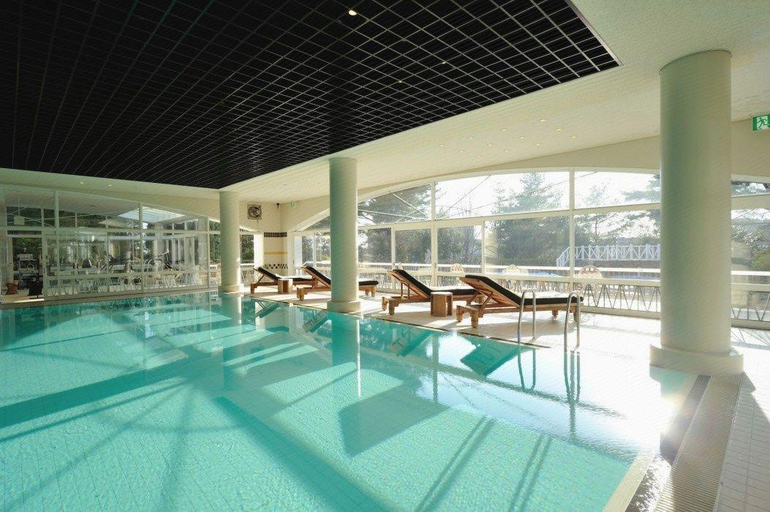 Sport & Beauty 2, Resort Forest Hills Garden, Mihara
