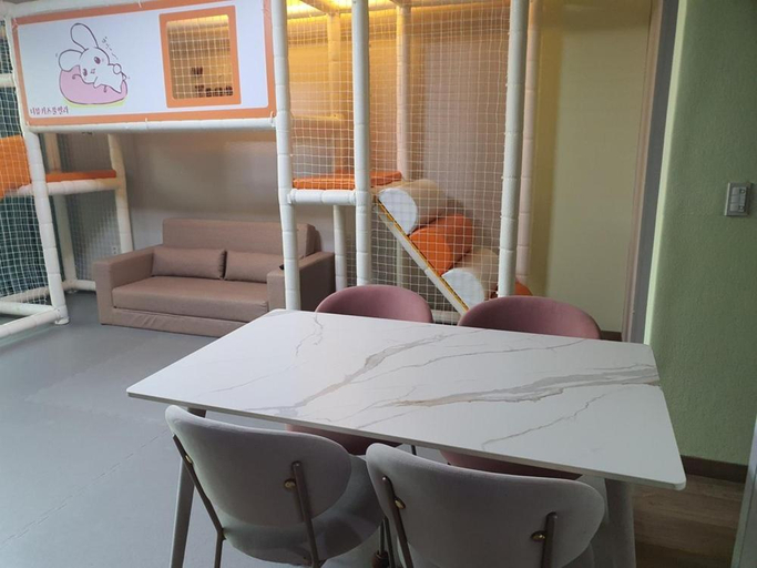 Others 4, Theview Poolvilla Pension, Geoje
