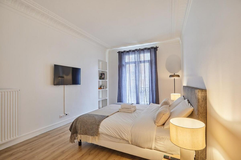 Bedroom 5, Superb Apartment in the Heart of Paris, Paris