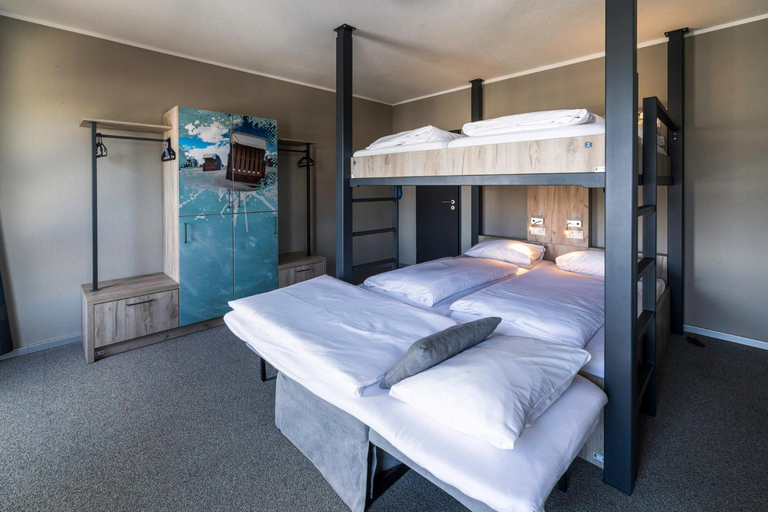 Bedroom, WIROtel Warnemunde, Rostock
