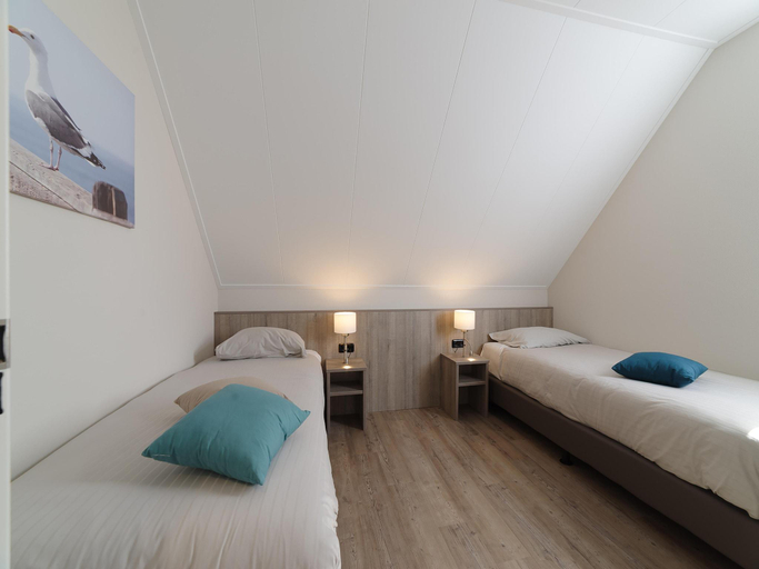 5, Villa near Oosterschelde with Game Room, Noord-Beveland