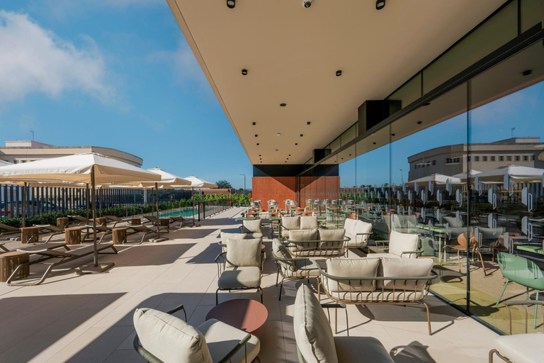 Swimming pool 4, Hampton By Hilton Alicante Airport, Alicante