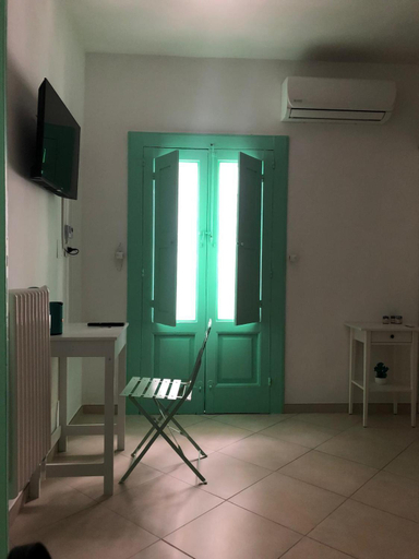 Others 4, Mediterraneum 
guest house, Bari