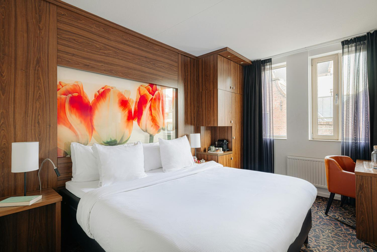 Bedroom, Leonardo Eden Hotel Amsterdam City Center, Amsterdam