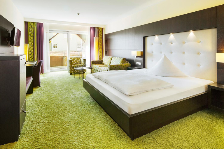 Bedroom 3, Hotel Sonne Rudersberg, Rems-Murr-Kreis