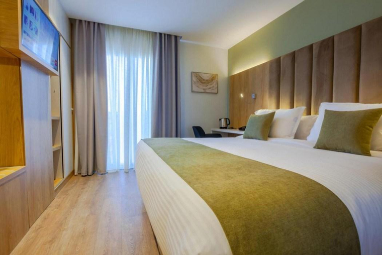 Bedroom 2, Ibiris, Oran