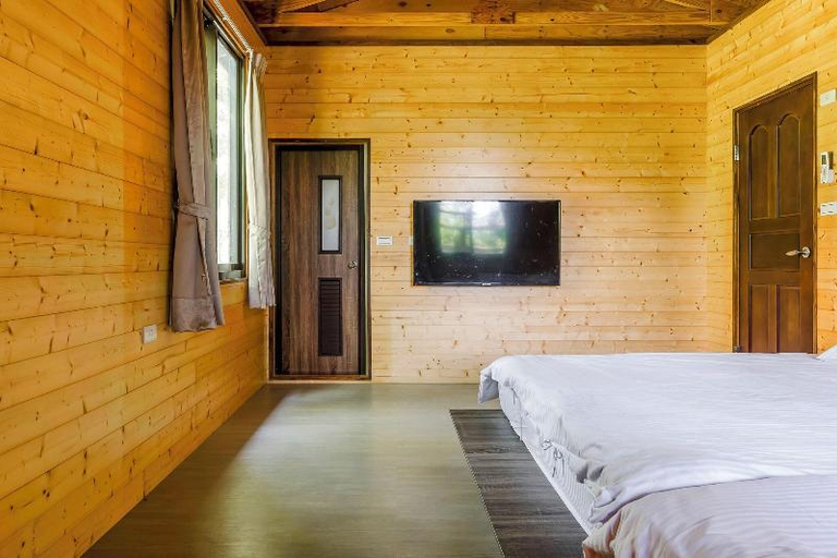 Bedroom 2, Owl I got it, Nantou
