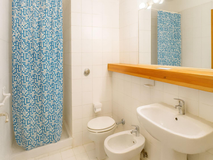 Bathroom 3, Apartment in Olbia with garden, Olbia-Tempio