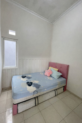 Bedroom 2, Villa Erick, Malang