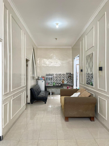 Others 4, Villa Erick, Malang