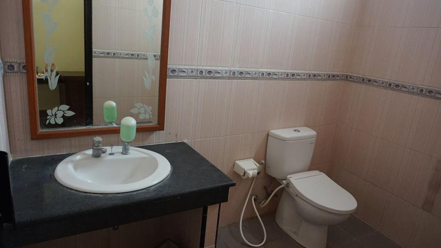 Bathroom, Krisna Beach Hotel 2, Pangandaran