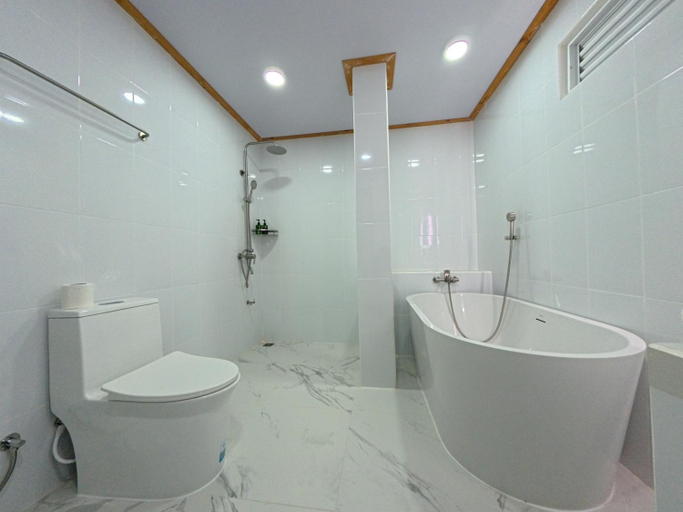 Bathroom 5, Dacha Thoddoo White Sand